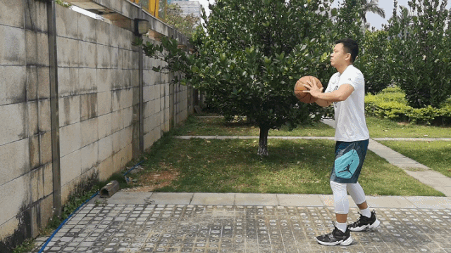篮球训练术语大全集图片_2